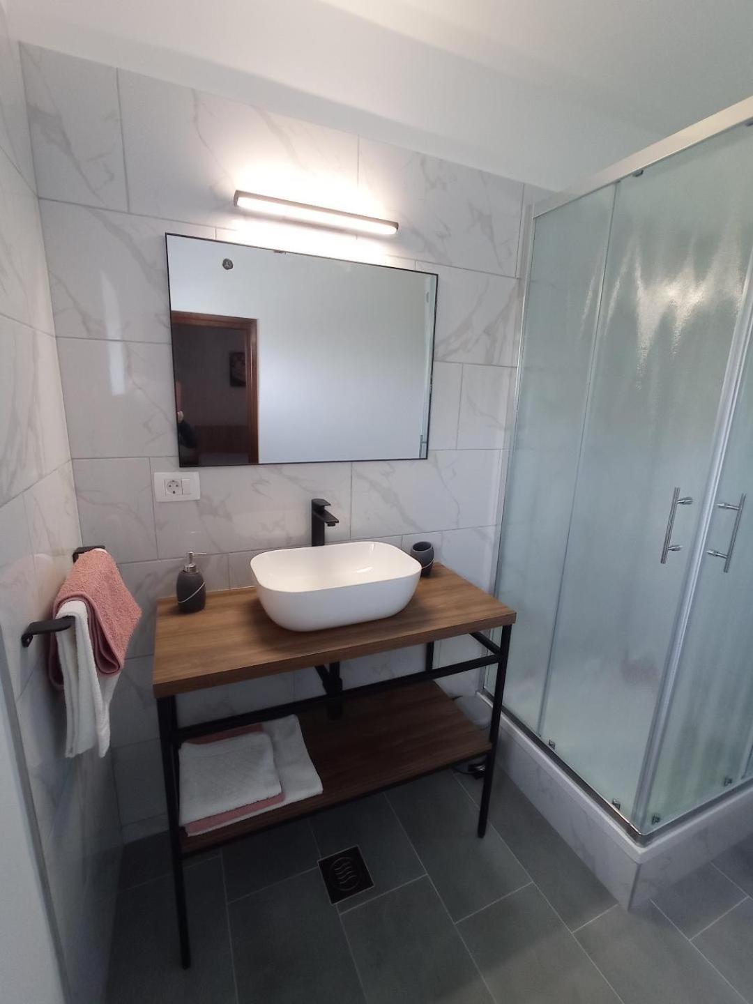 Apartment Supetarska Draga - Donja 5030A Экстерьер фото
